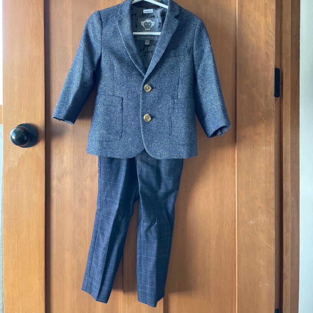 Tailored 2t suit jacket and pants with belt